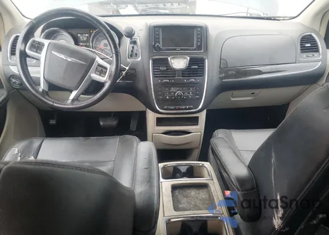 2013 Chrysler Town & Country Touring L z USA, uszkodzony, nr VIN 2C4RC1CG3DR778298